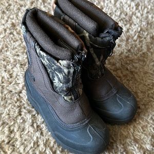 Itasca Snow Stomper 2 Child Size 12 Brown Camo and Black with Liners